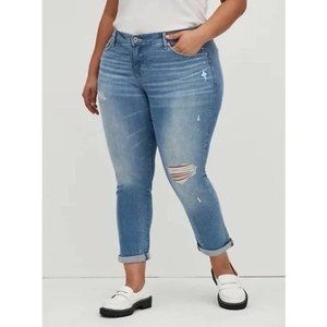 Torrid Boyfriend Straight Jeans Vintage Stretch Medium Wash Size 12 T1430